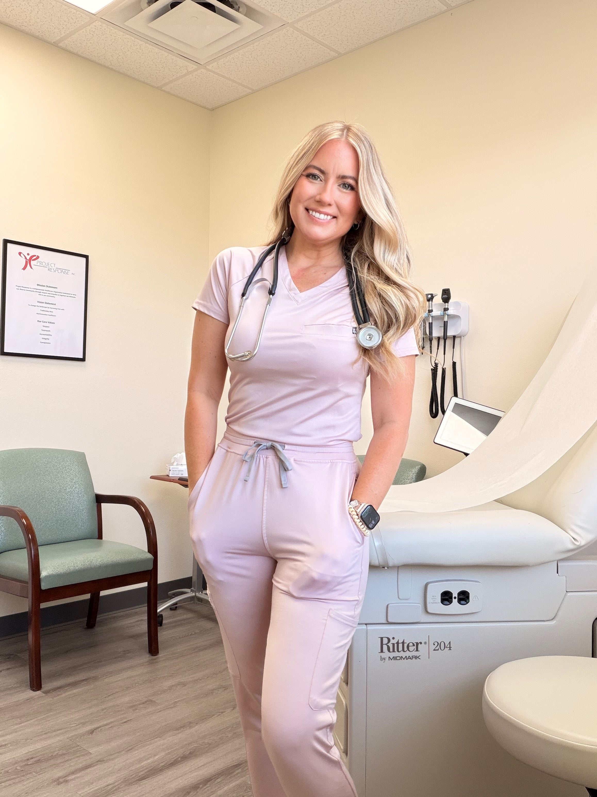 I'm so glad I found amarascrubs